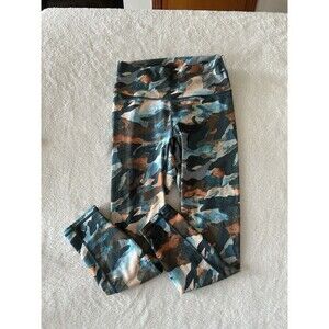 Fabletics define powerhold Leggings In Paintbrush Camo Size Small Workout Yoga
